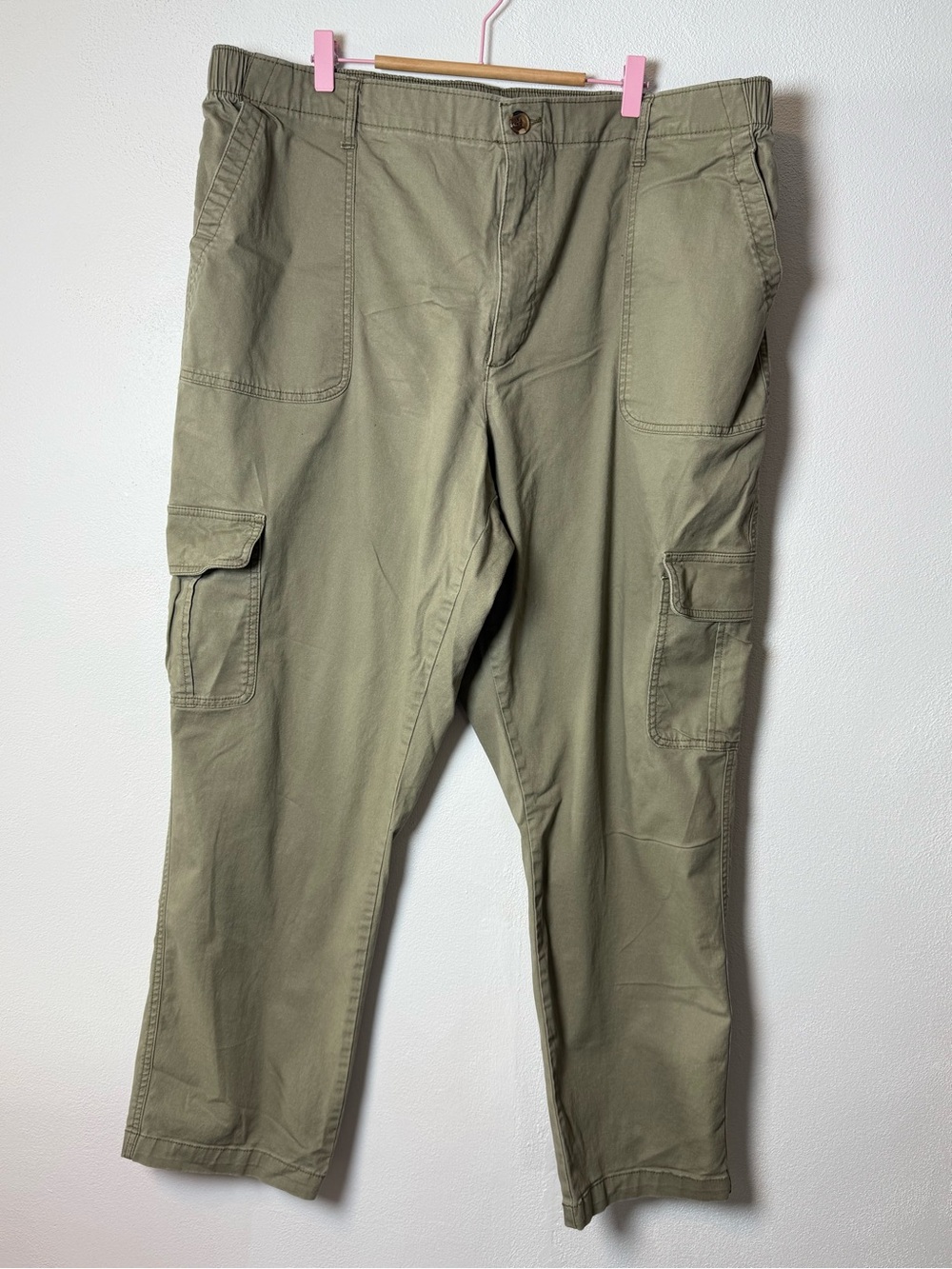Old Navy Olive Green Straight-Leg Cargo Pants - Picture 3 of 5